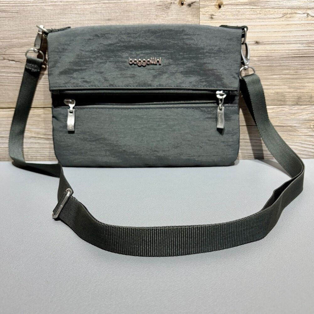 Baggallini Bryant Foldover Crossbody Bag Gray Nylon Adjustable Strap Washable